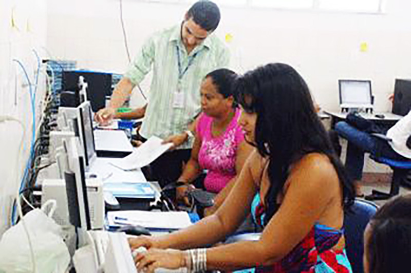 Com participação da JCL, a Pref. de Camaçari pode economizar até R$ 3 milhões no projeto de Software Livre de computador