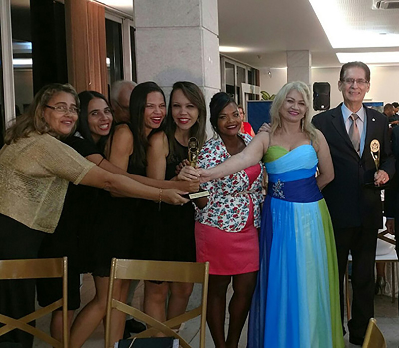 MEDALHA DE OURO A QUALIDADE BRASIL 2016